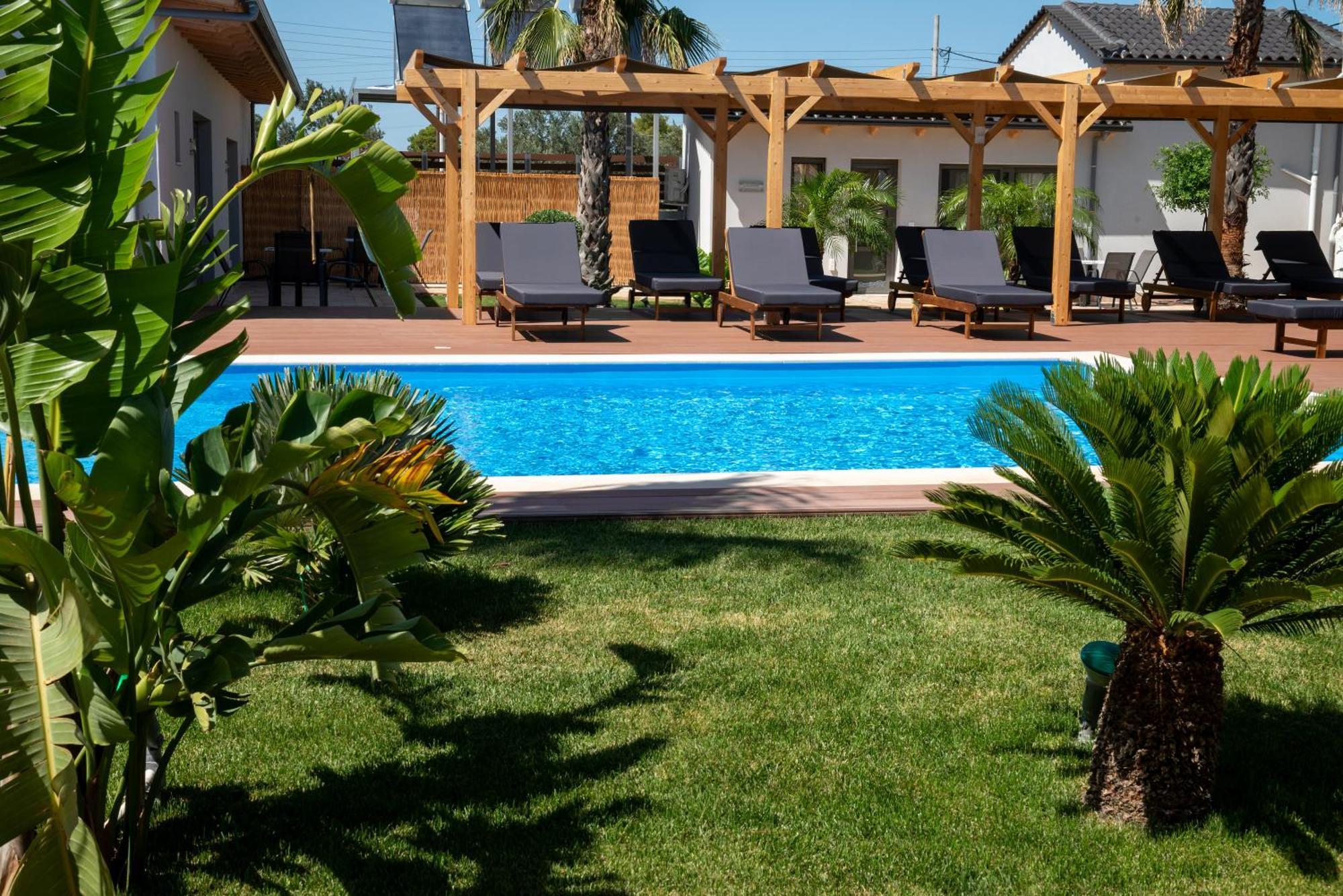 Paradise Apartments Artemida Exterior foto